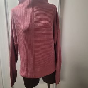 Banana Republic size large mauve color sweater
